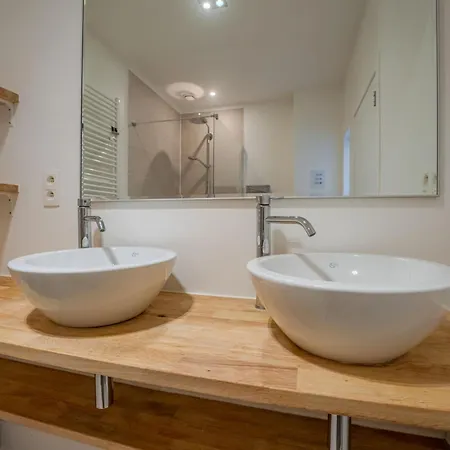 公寓 Apartment Sea Of Tranquility With Terrace By Interhome